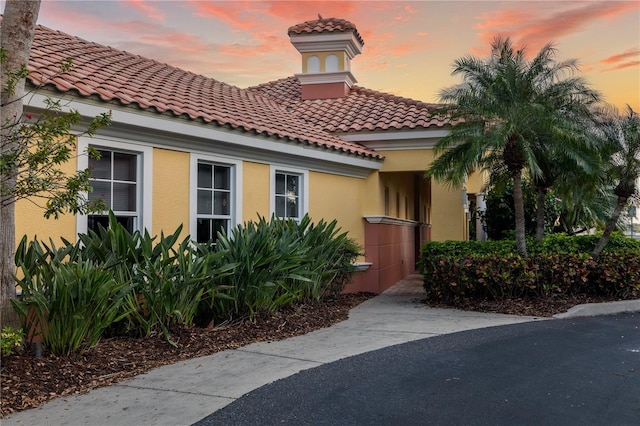 view of mediterranean / spanish-style home