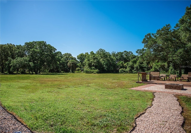 view of yard with a patio area