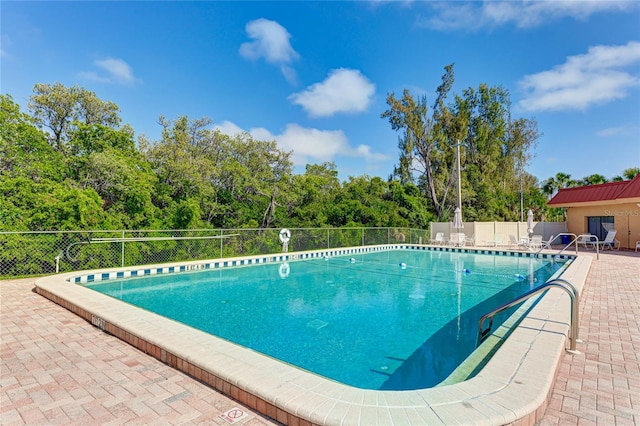 view of swimming pool