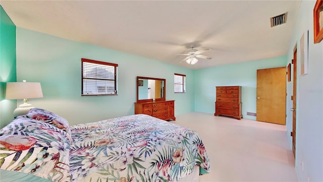 bedroom featuring ceiling fan