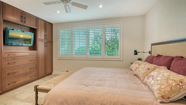 bedroom with ceiling fan