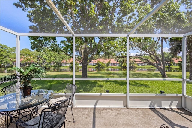 view of sunroom / solarium