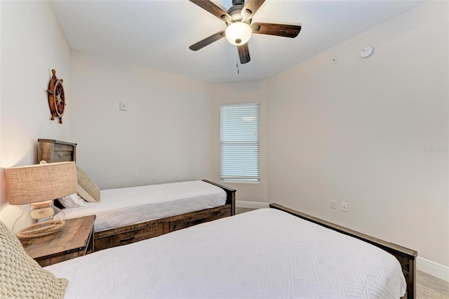 bedroom with ceiling fan