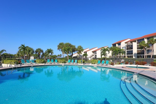 view of swimming pool