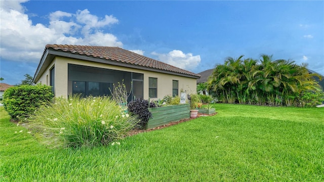 exterior space featuring a yard