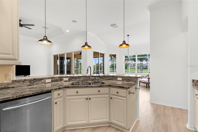 310 Lake Tahoe Ct, Englewood, FL 34223 - photo 23