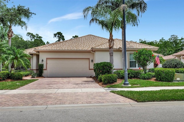 view of front of house featuring a garage