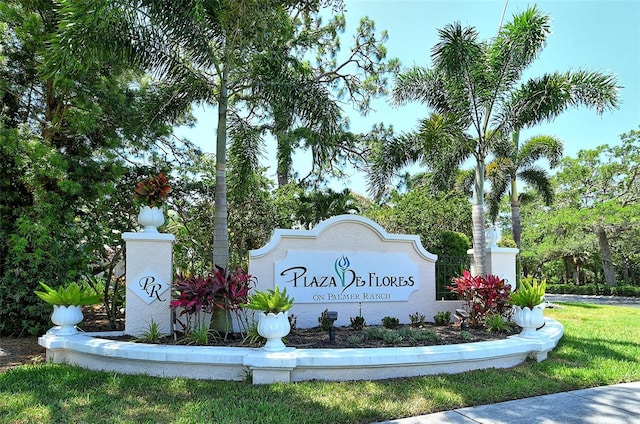 view of community / neighborhood sign