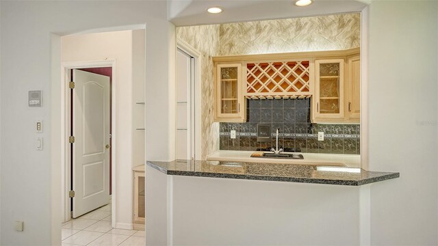 7430 Weeping Willow Dr, Sarasota, FL 34241 - photo 25