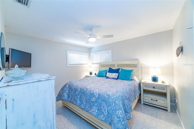 bedroom with ceiling fan