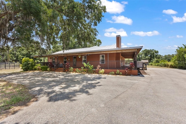 view of front of home with covered porch