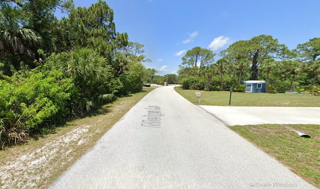 Listing photo 3 for 6123 Meigs Ln, Englewood FL 34224