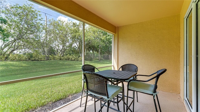 view of sunroom / solarium