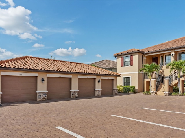 view of mediterranean / spanish-style house