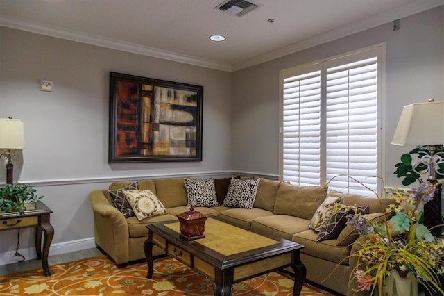 living room featuring light wood-type flooring and crown molding