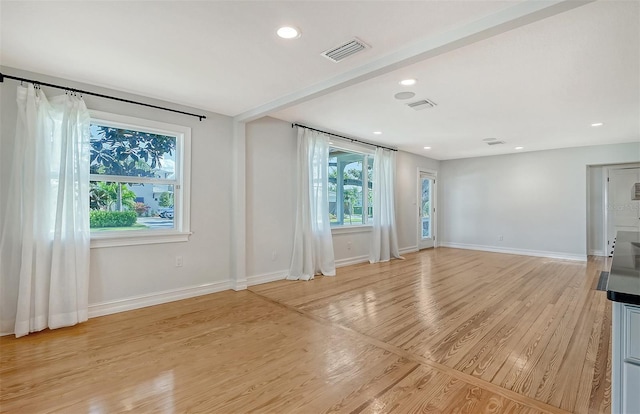 empty room featuring light hardwood / wood-style floors