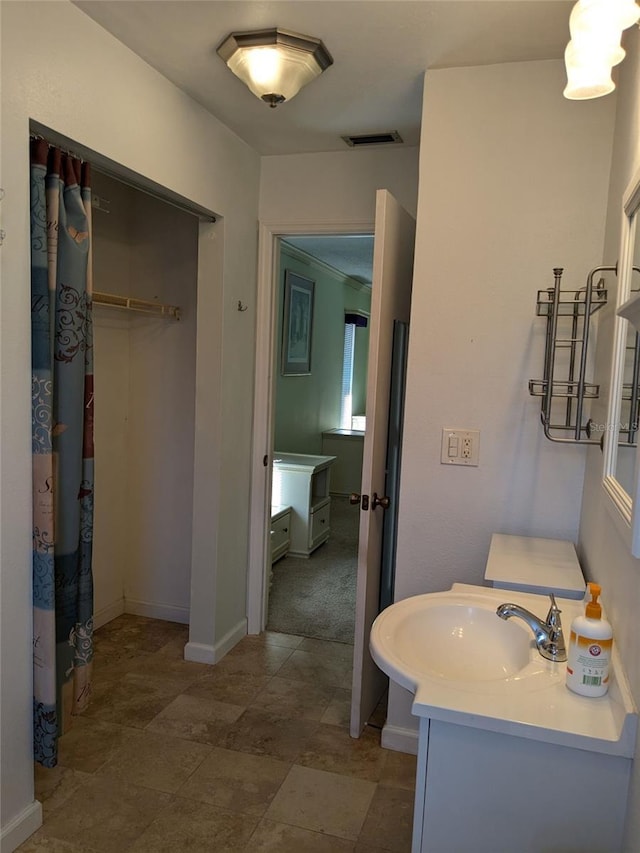 bathroom featuring vanity