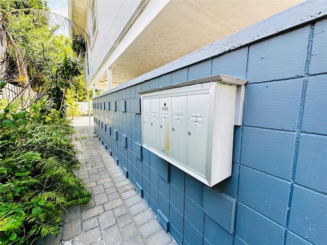 view of property's community with mail boxes