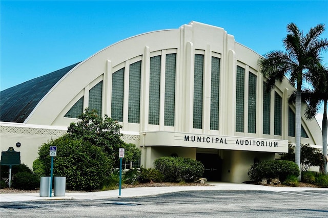 view of building exterior