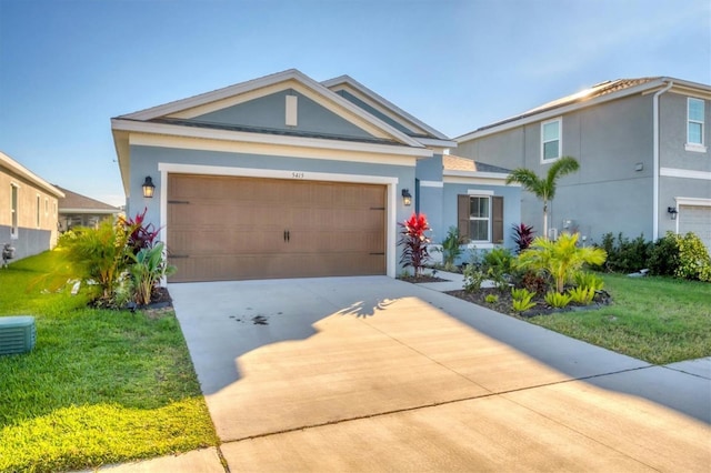 view of front of house with a front lawn