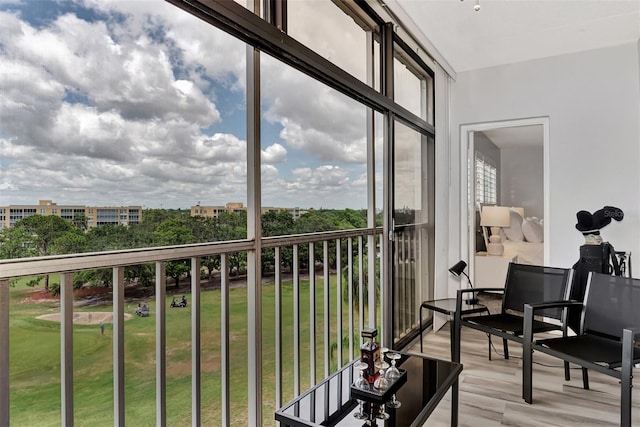 view of sunroom / solarium