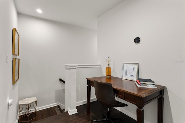 office area with dark hardwood / wood-style floors