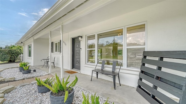 view of patio / terrace with covered porch