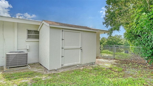 view of outdoor structure featuring cooling unit