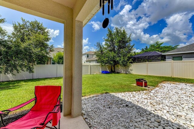 view of yard with a patio