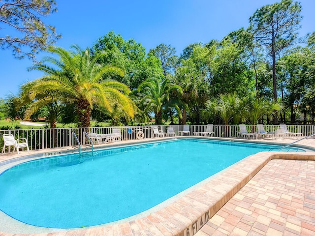 view of swimming pool