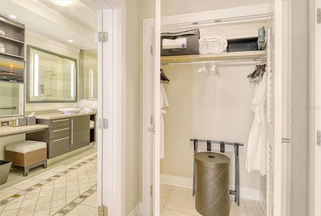 915 Seaside Drive 607, Weeks 14-15, Sarasota, FL 34242 - view of closet
