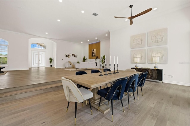 dining space with visible vents, baseboards, ornamental molding, recessed lighting, and light wood-style flooring