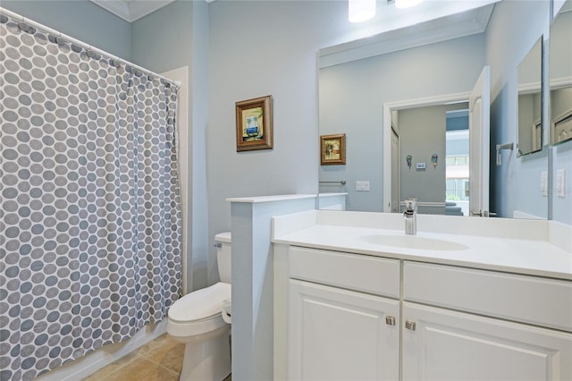 bathroom with a shower with curtain, ornamental molding, toilet, and vanity