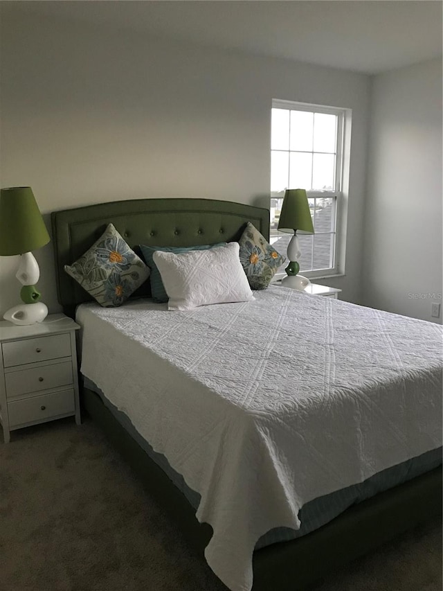 bedroom featuring carpet floors