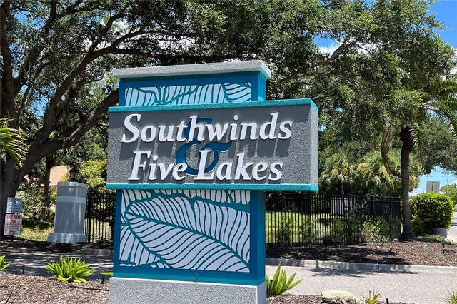 view of community / neighborhood sign