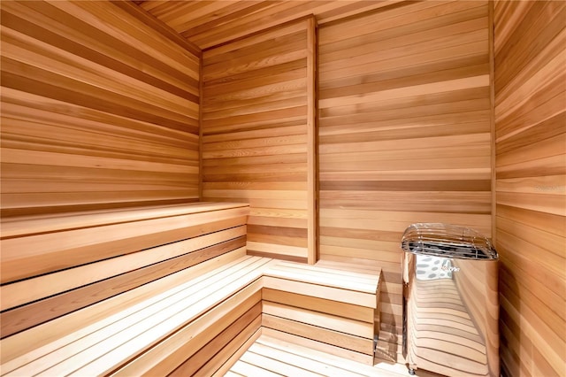 2912 W Santiago St Unit 2004, Tampa, FL 33629 - relaxing sauna featuring wood walls