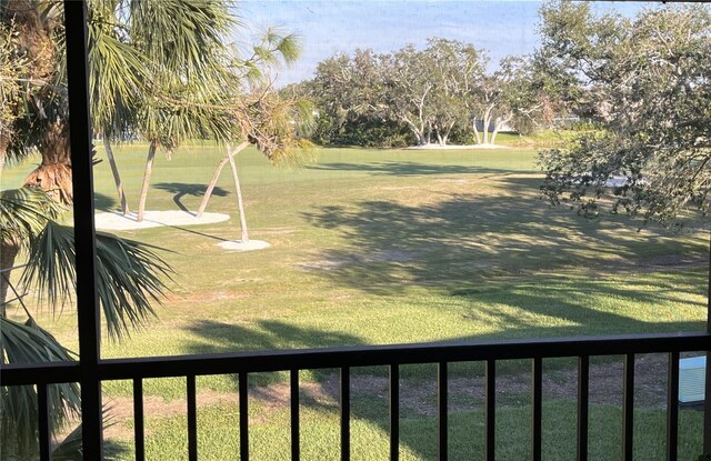 7673 Fairway Woods Dr Unit 706, Sarasota, FL 34238 - view of yard
