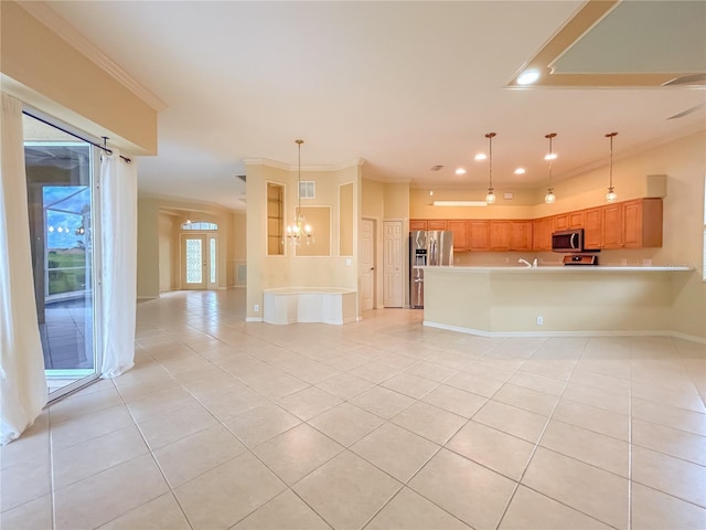 unfurnished living room with a chandelier, light tile patterned flooring, visible vents, baseboards, and ornamental molding