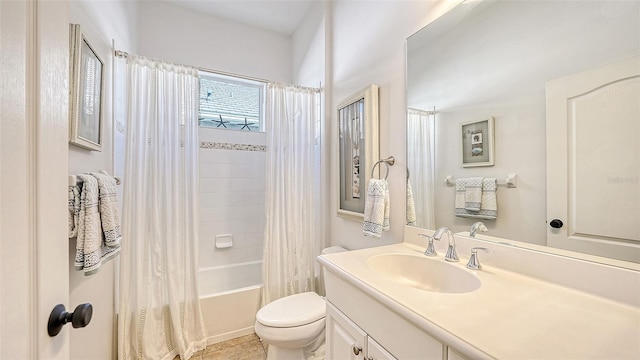 full bathroom featuring tile patterned floors, vanity, shower / bath combo, and toilet