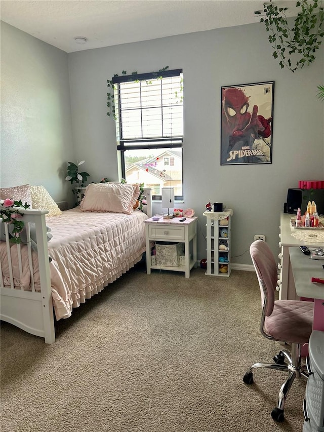 bedroom with carpet flooring