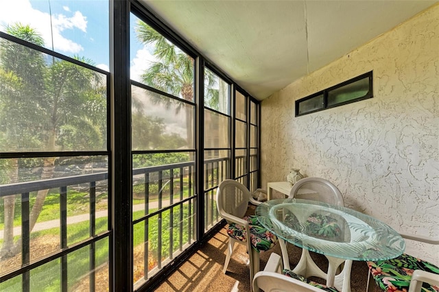 view of sunroom / solarium