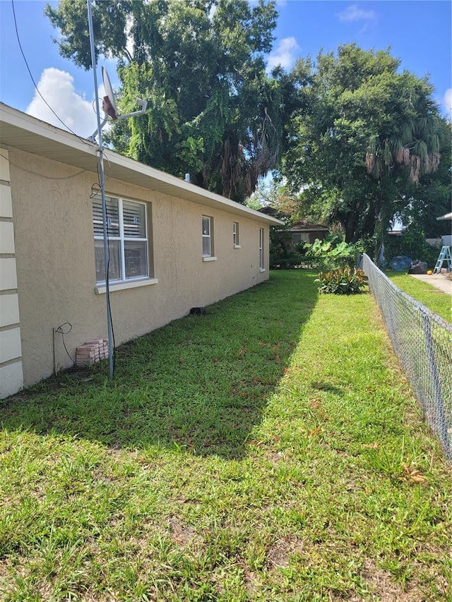 707 13th St W, Palmetto, FL 34221 - view of yard featuring a fenced backyard