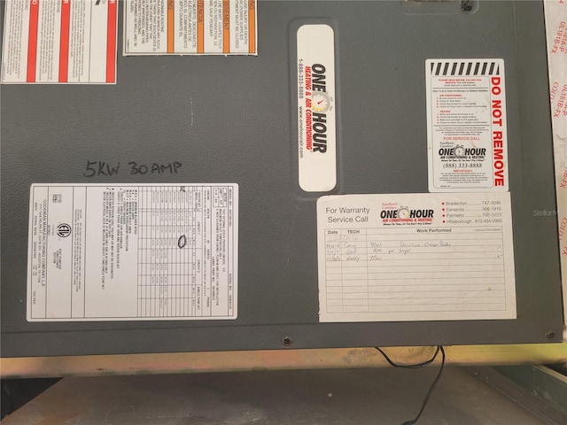 707 13th St W, Palmetto, FL 34221 - details featuring water heater