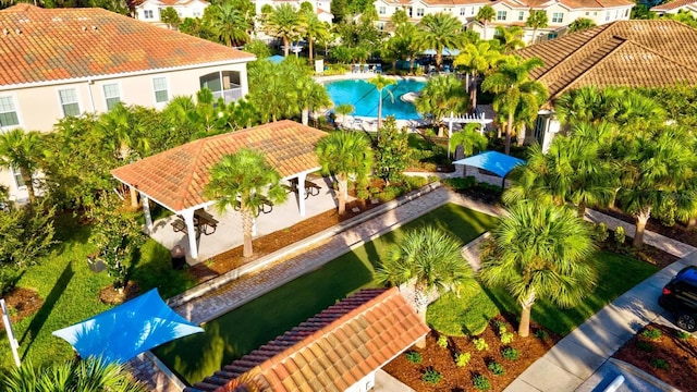 birds eye view of property featuring a residential view