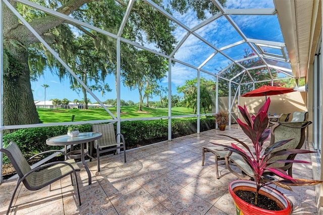 view of sunroom / solarium