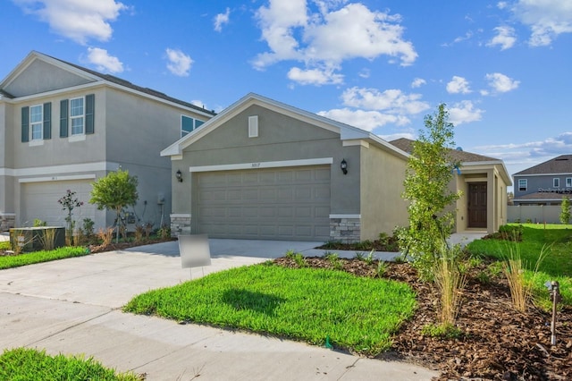 view of front of house featuring a garage