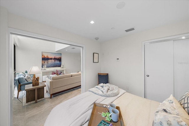 bedroom with a closet