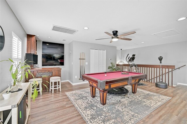 recreation room with ceiling fan, light wood-type flooring, and billiards