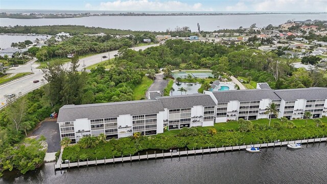 bird's eye view with a water view