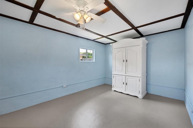 unfurnished bedroom with ceiling fan